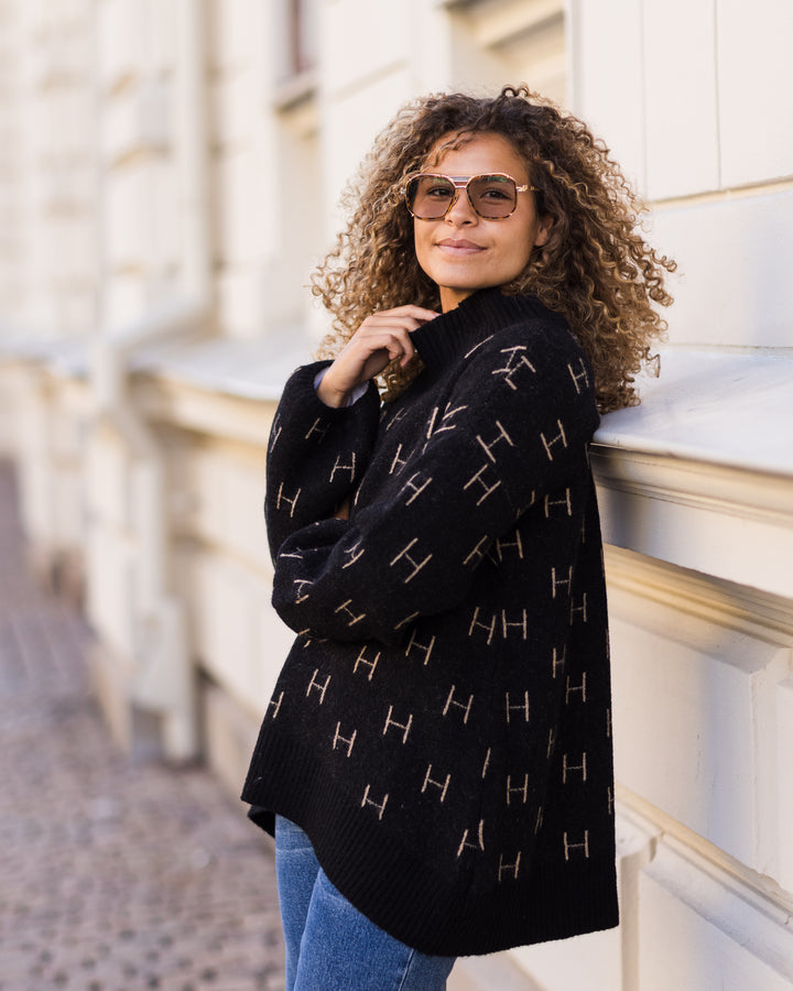 FAM SWEATER LONG - BLACK