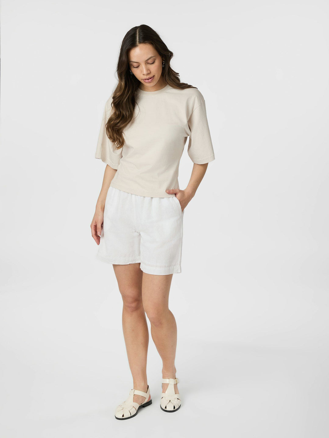 Neo Noir Shea Linen Shorts White