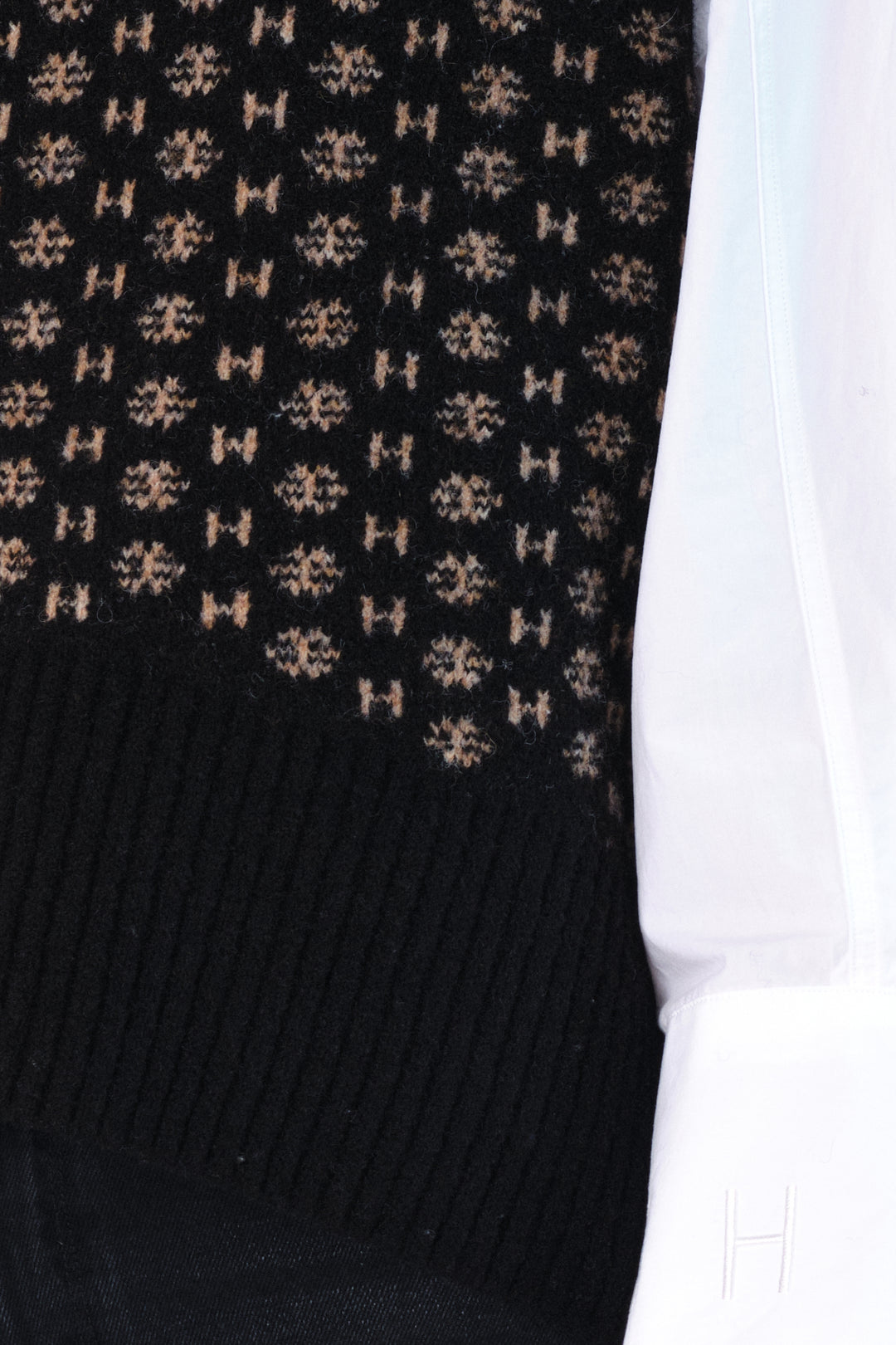 Hést LOGO Vest Jet Black