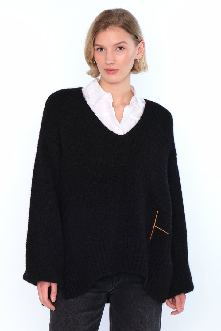 Hést SOFIE V-neck Sweater Jet Black