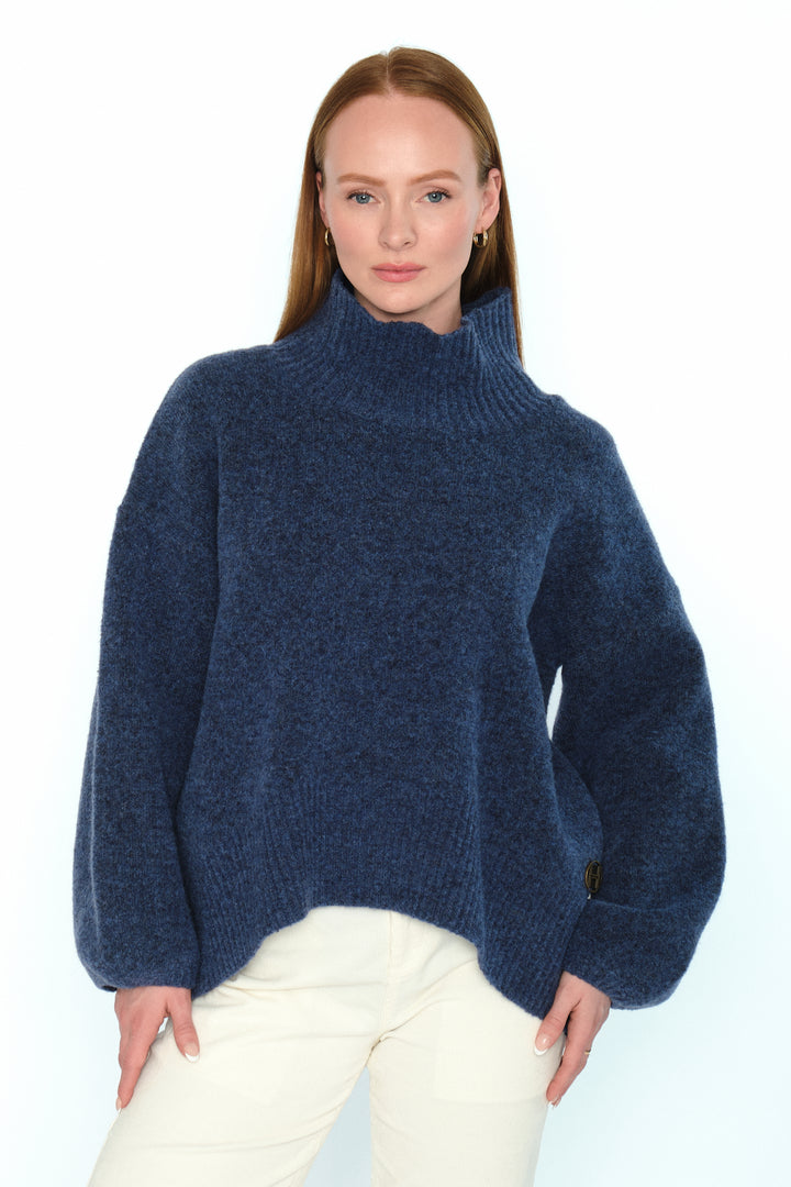 Hést Patch Short Sweater True Navy