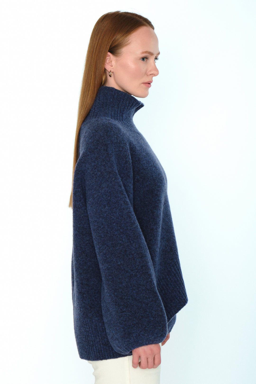 Hést Patch Short Sweater True Navy