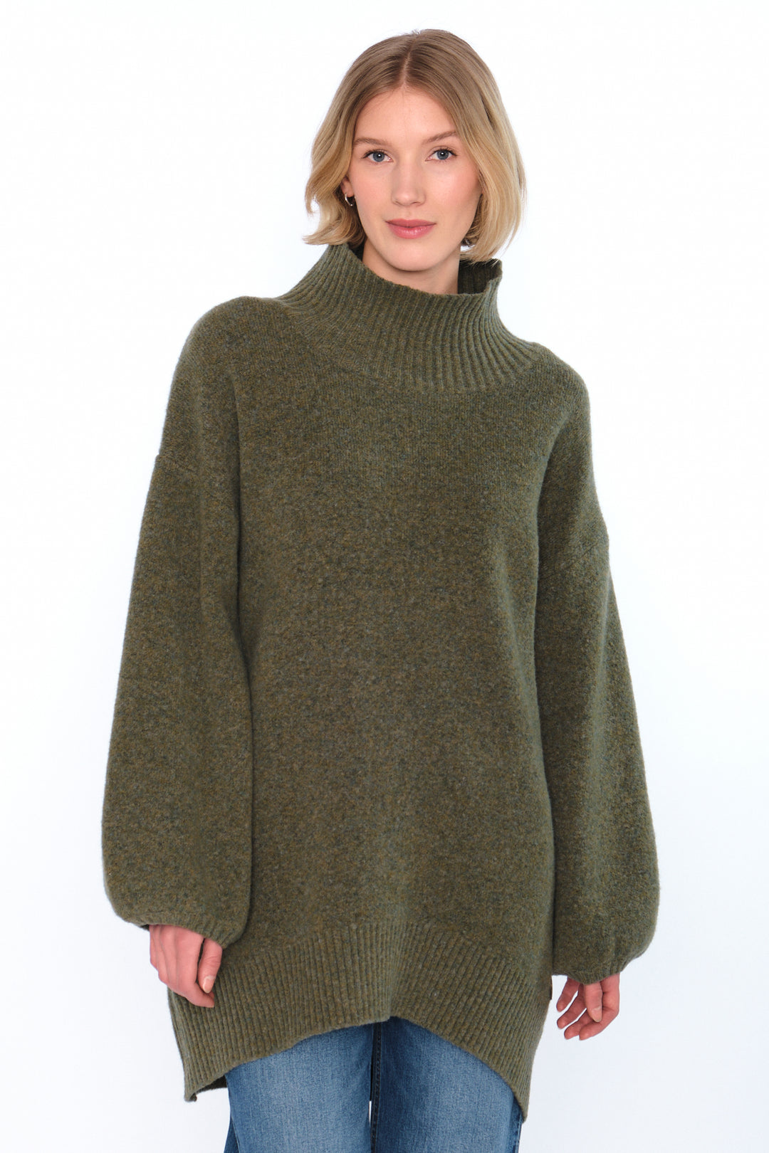 Hést Patch Short Sweater Winter Moss