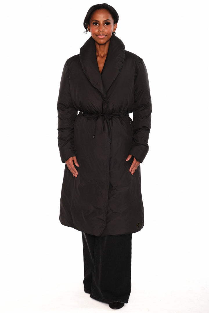 Hést VEDA Coat Jet Black