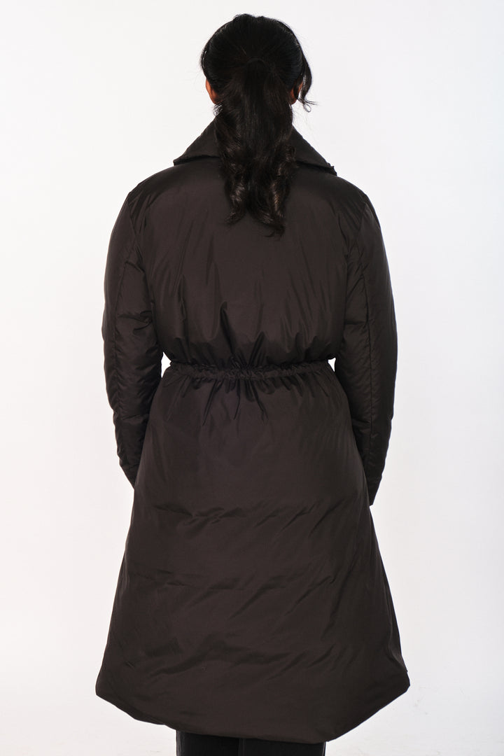Hést VEDA Coat Jet Black