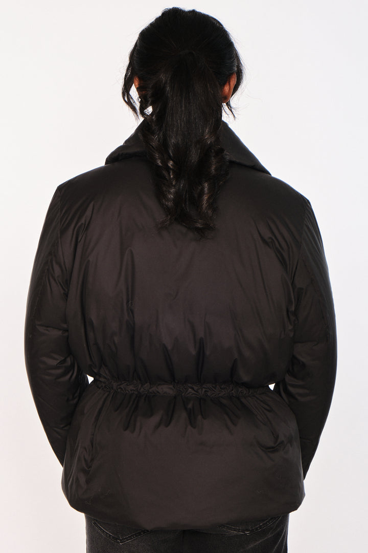 Hést VEDA Jacket Jet Black
