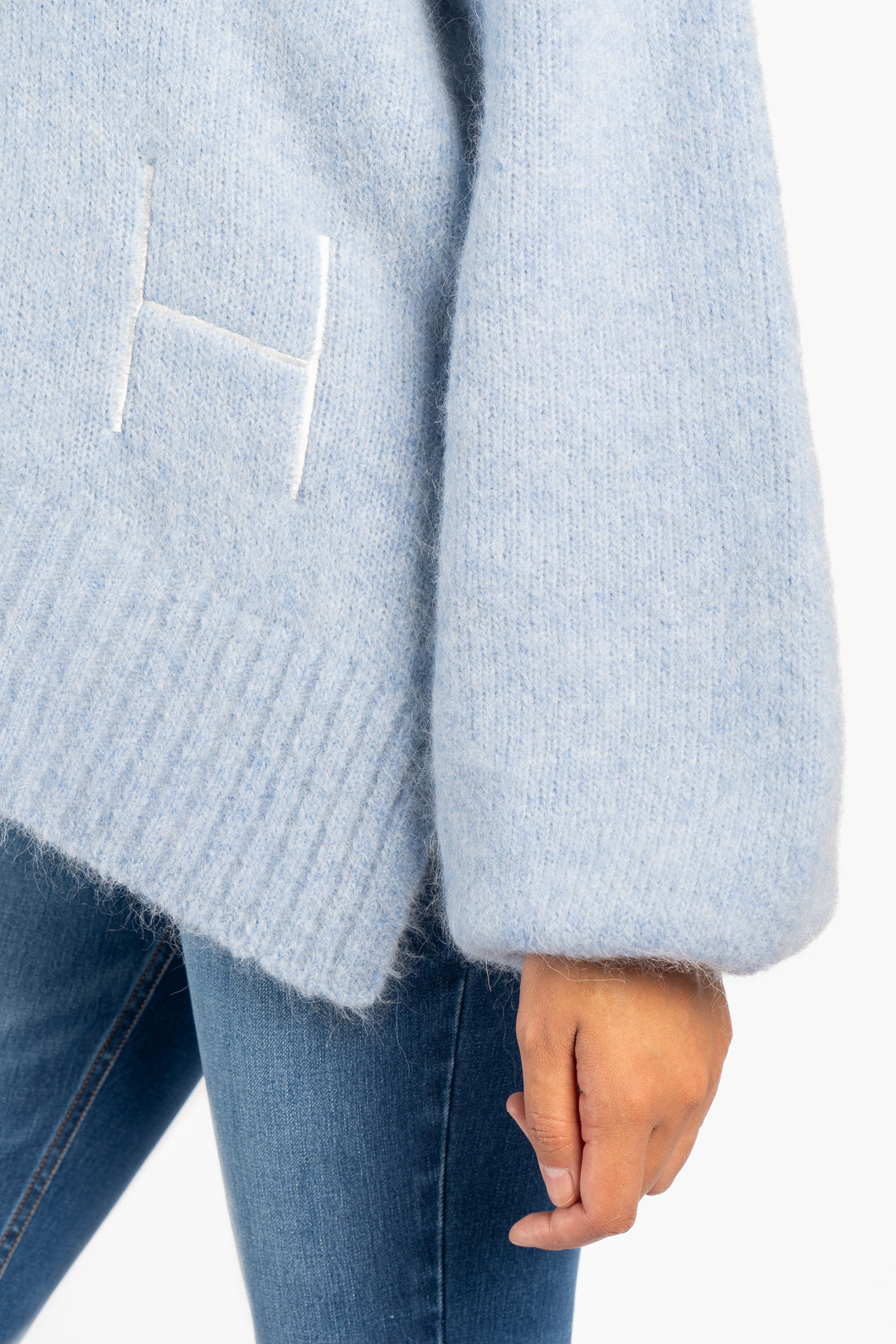 HÉST SOFIE V-neck Sweater Skyway