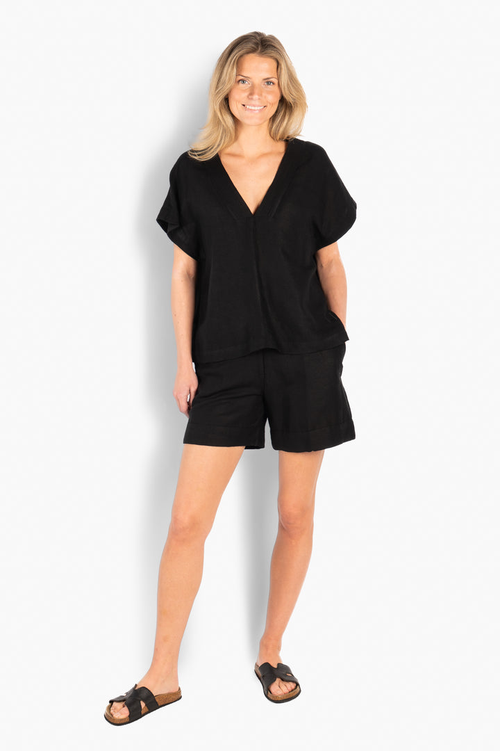 HÉST Emilie Shorts Jet Black