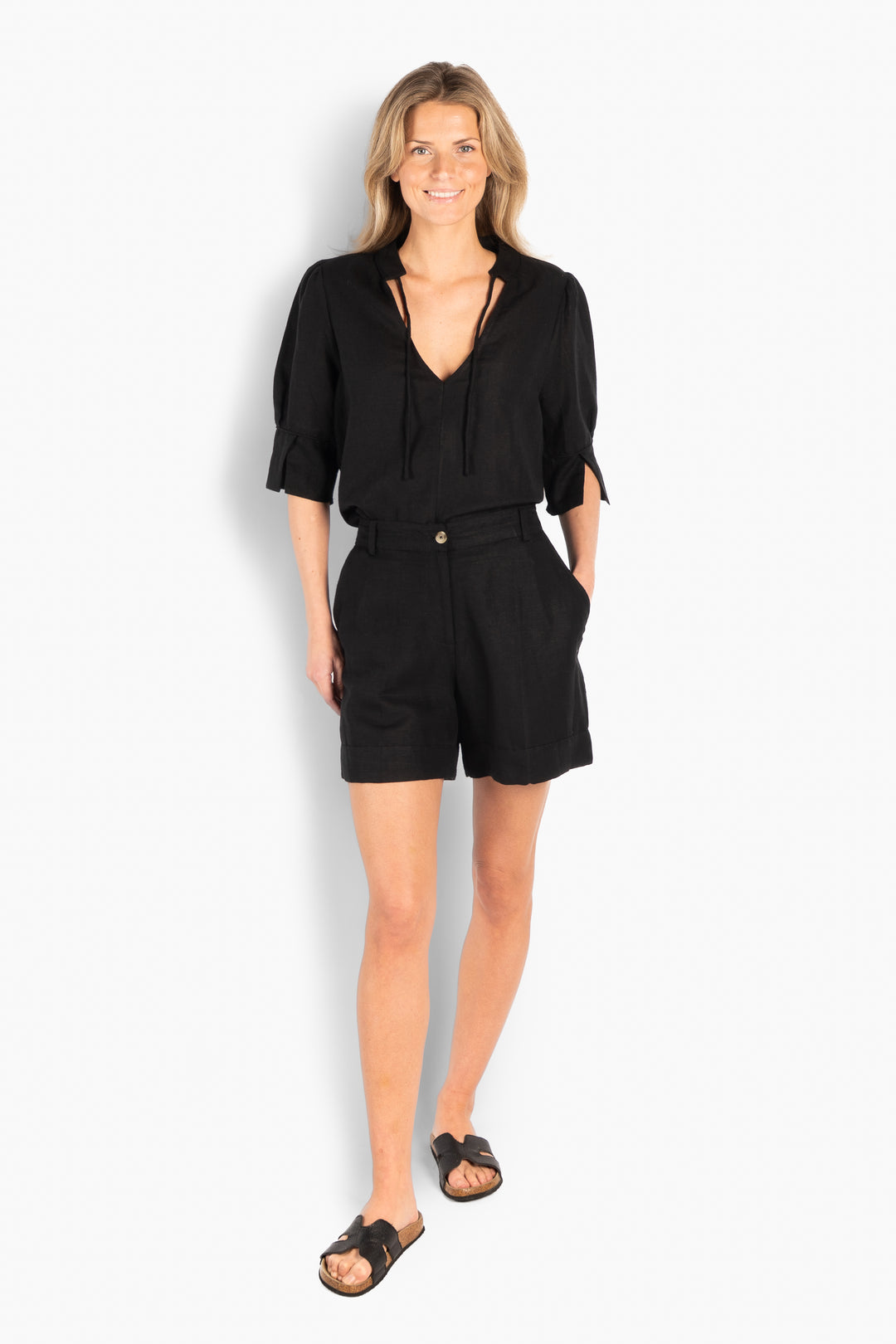 HÉST Emilie Shorts Jet Black