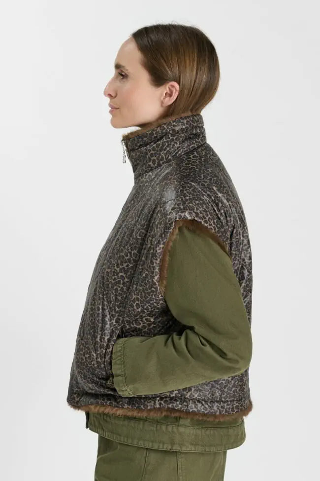 Femme Fauve Vest Bear