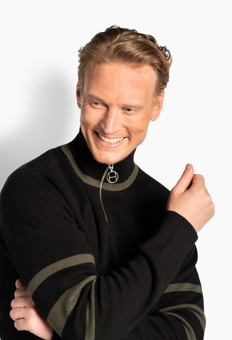 Sam Half Zip Jet Black