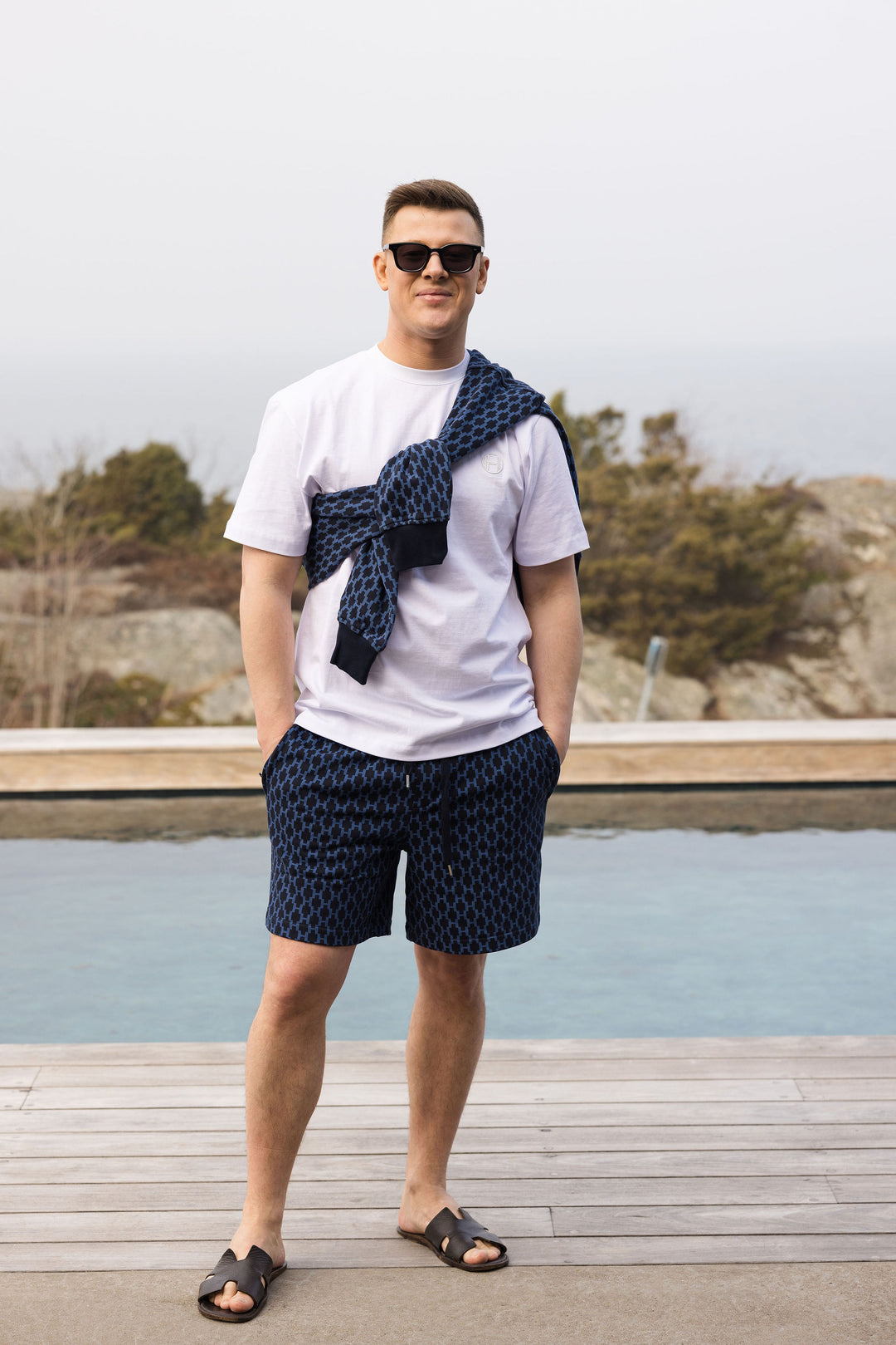 HÉST ABRAMO Shorts Navy Blazer