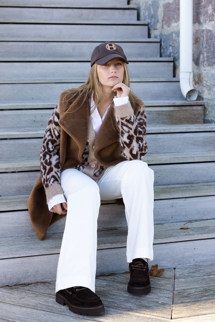 miss goodlife Leo Sweater