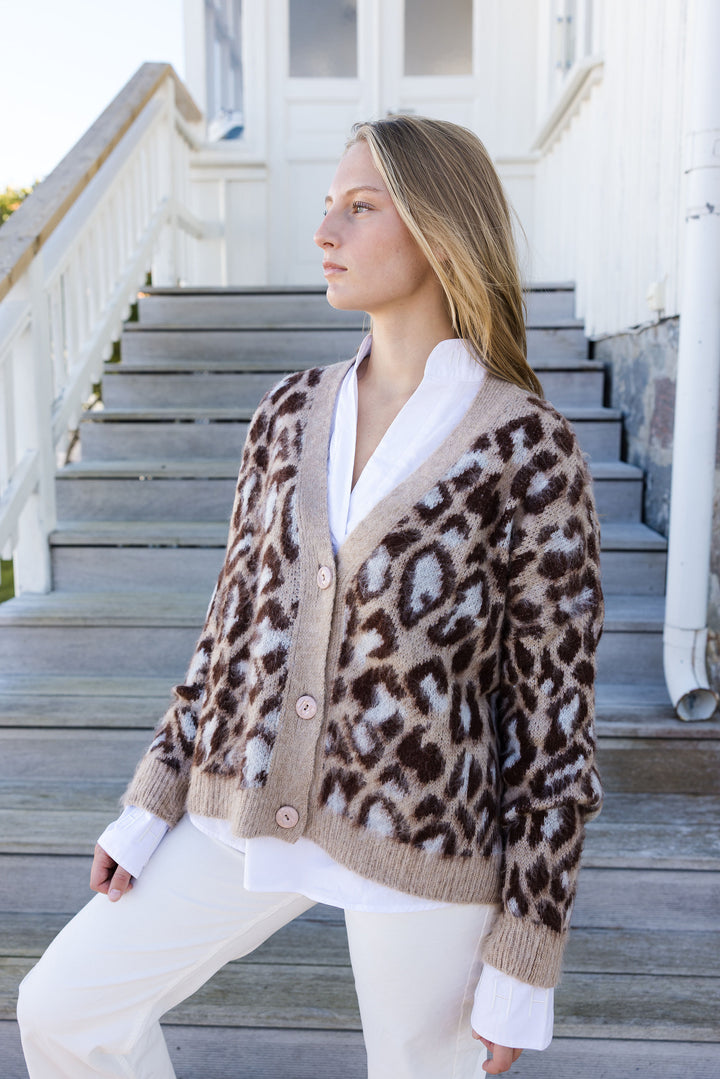miss goodlife Leo Sweater